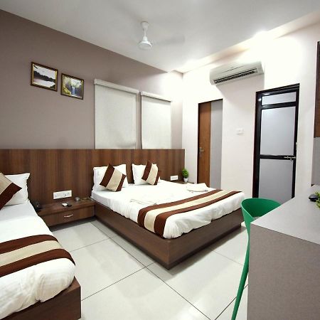 Hotel Embassy Kalol Exterior photo