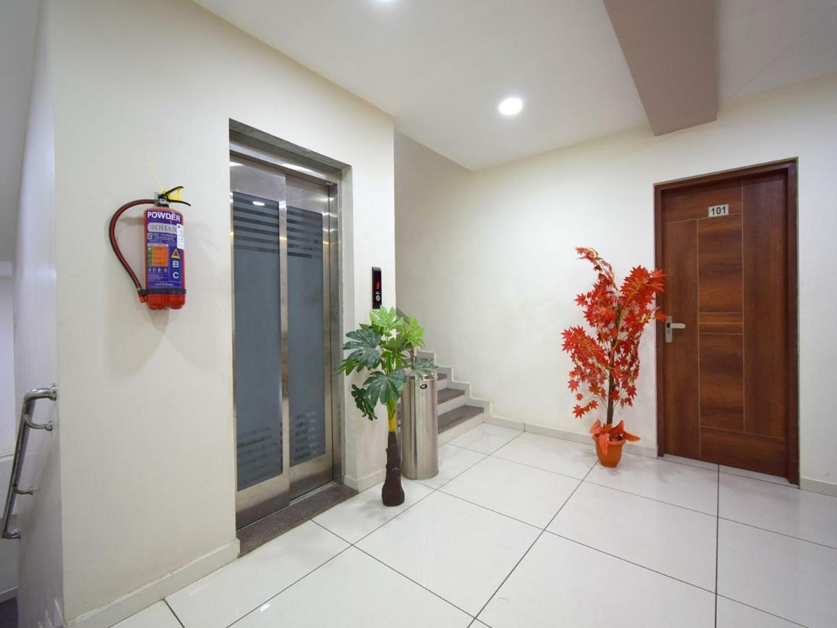 Hotel Embassy Kalol Exterior photo